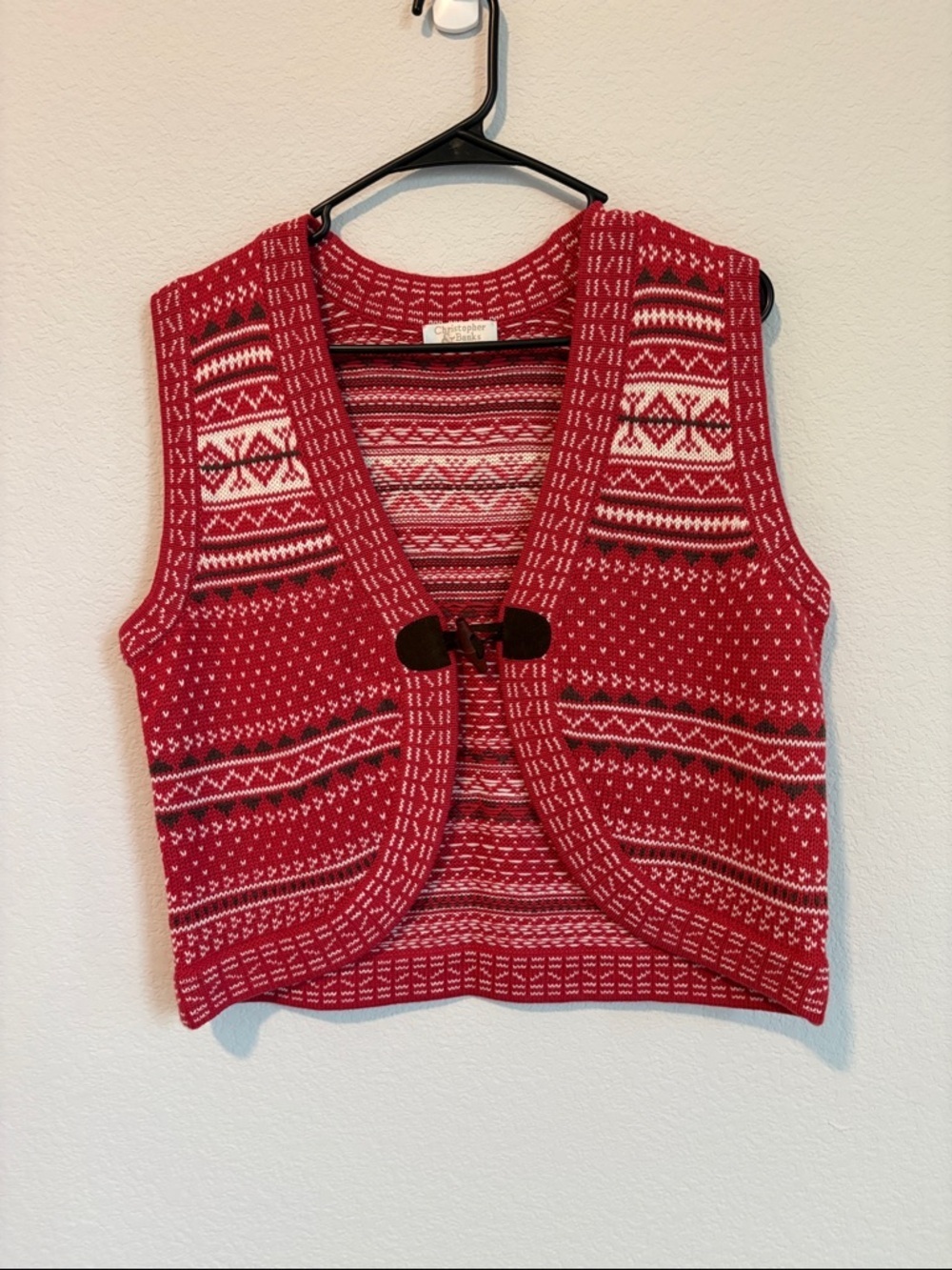 Red Nordic wool blend Knit Vest with Toggle Closure